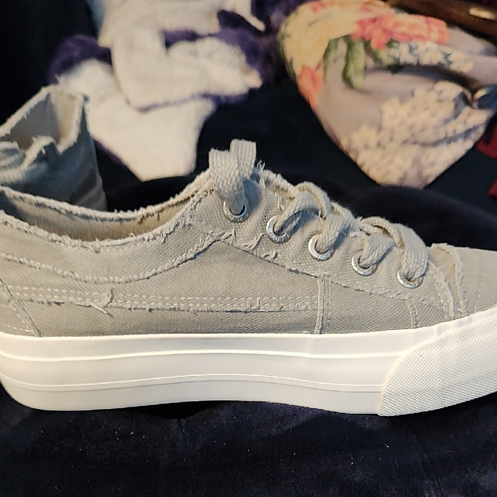 Blowfish Silver and Gray Women's Sneakers - Picture 10 of 11